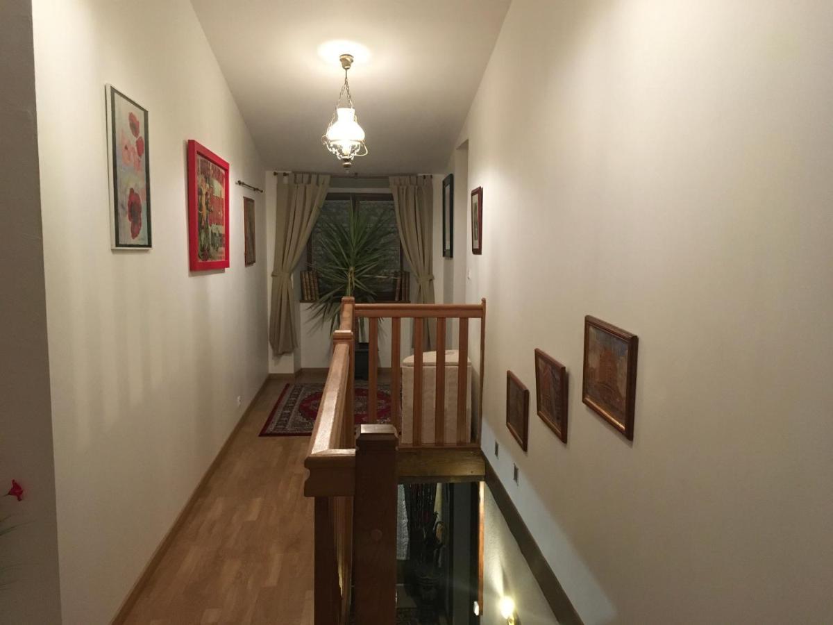 La Maison D'Olives Nouic Экстерьер фото